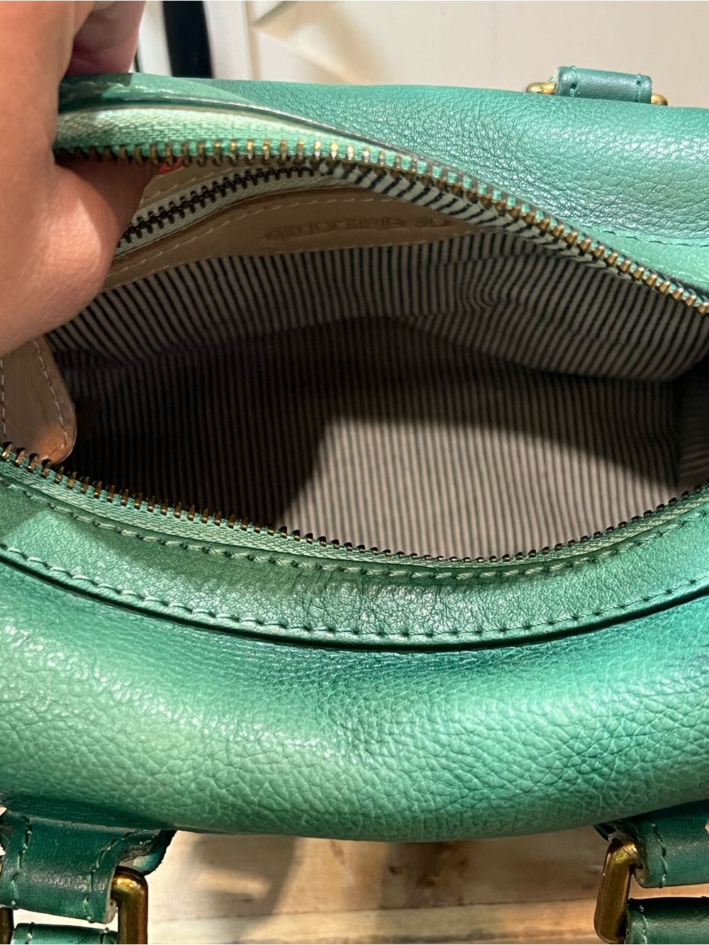 OLD TREND Women's Genuine Leather Mini Trunk Green Crossbody Bag NWOT - Picture 10 of 11